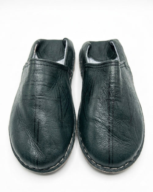 Babouche marocaine en cuir bleu nuit — chaussure artisanale fait main au Maroc