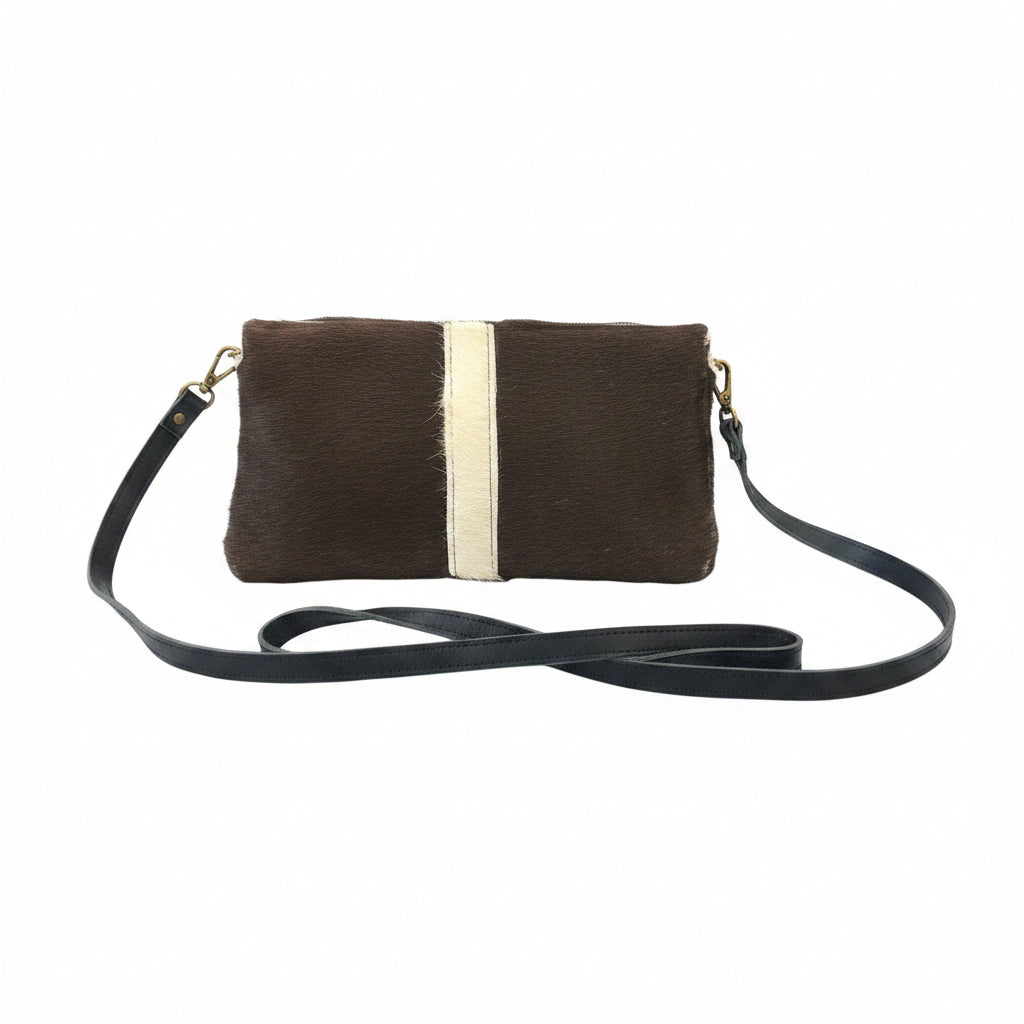Sac bandoulière en cuir poil blanc et marron — pièce unique artisanale, fait main au Maroc