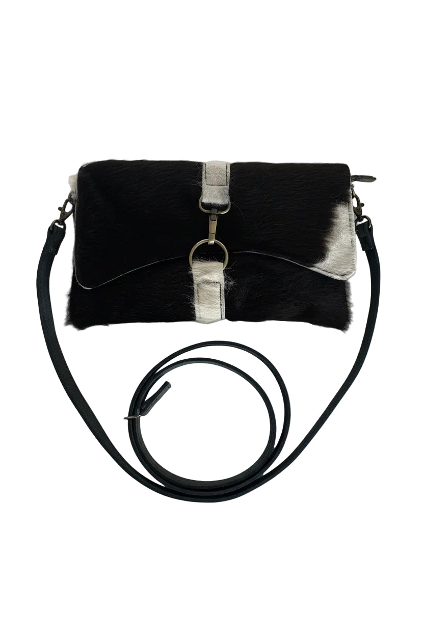 Sac bandoulière en cuir poil blanc et marron — pièce unique artisanale, fait main au Maroc
