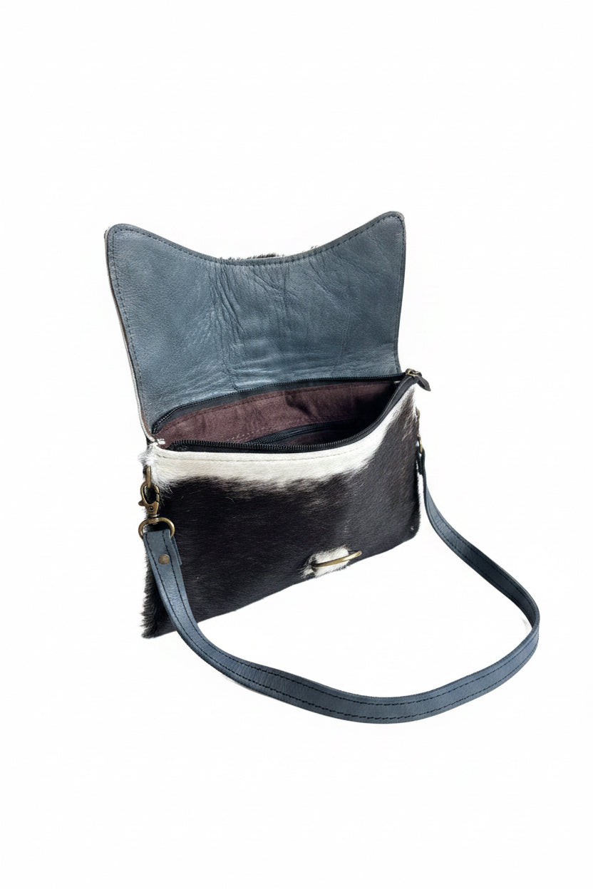 Sac bandoulière en cuir poil blanc et marron — pièce unique artisanale, fait main au Maroc
