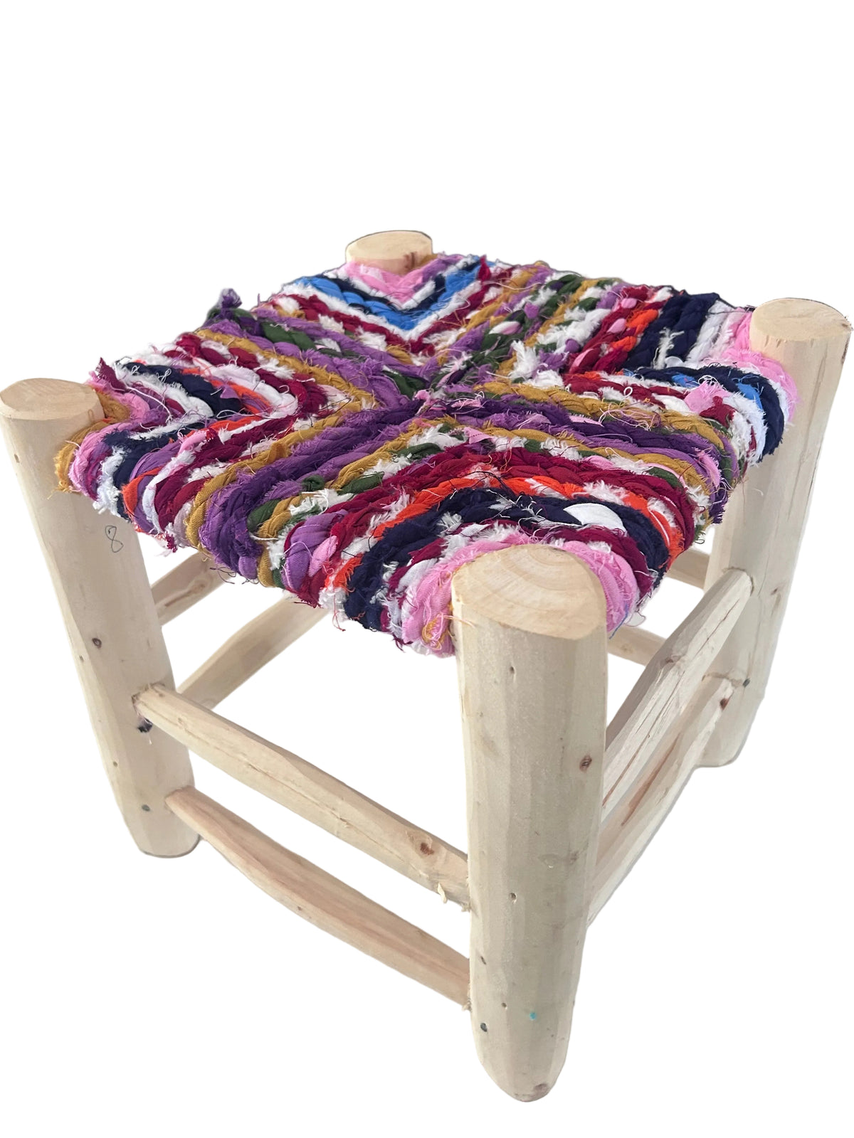Tabouret en bois d'eucalyptus et boucherouite — mobilier artisanal marocain fait main