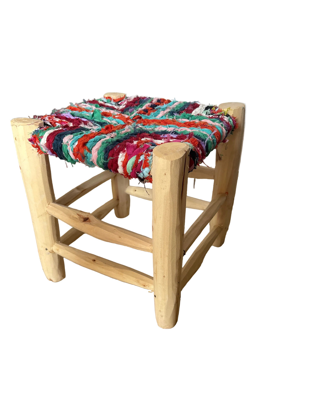Tabouret en bois d'eucalyptus et boucherouite — mobilier artisanal marocain fait main