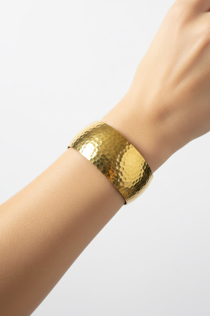 Bracelet Manchette en Laiton Martelé Doré