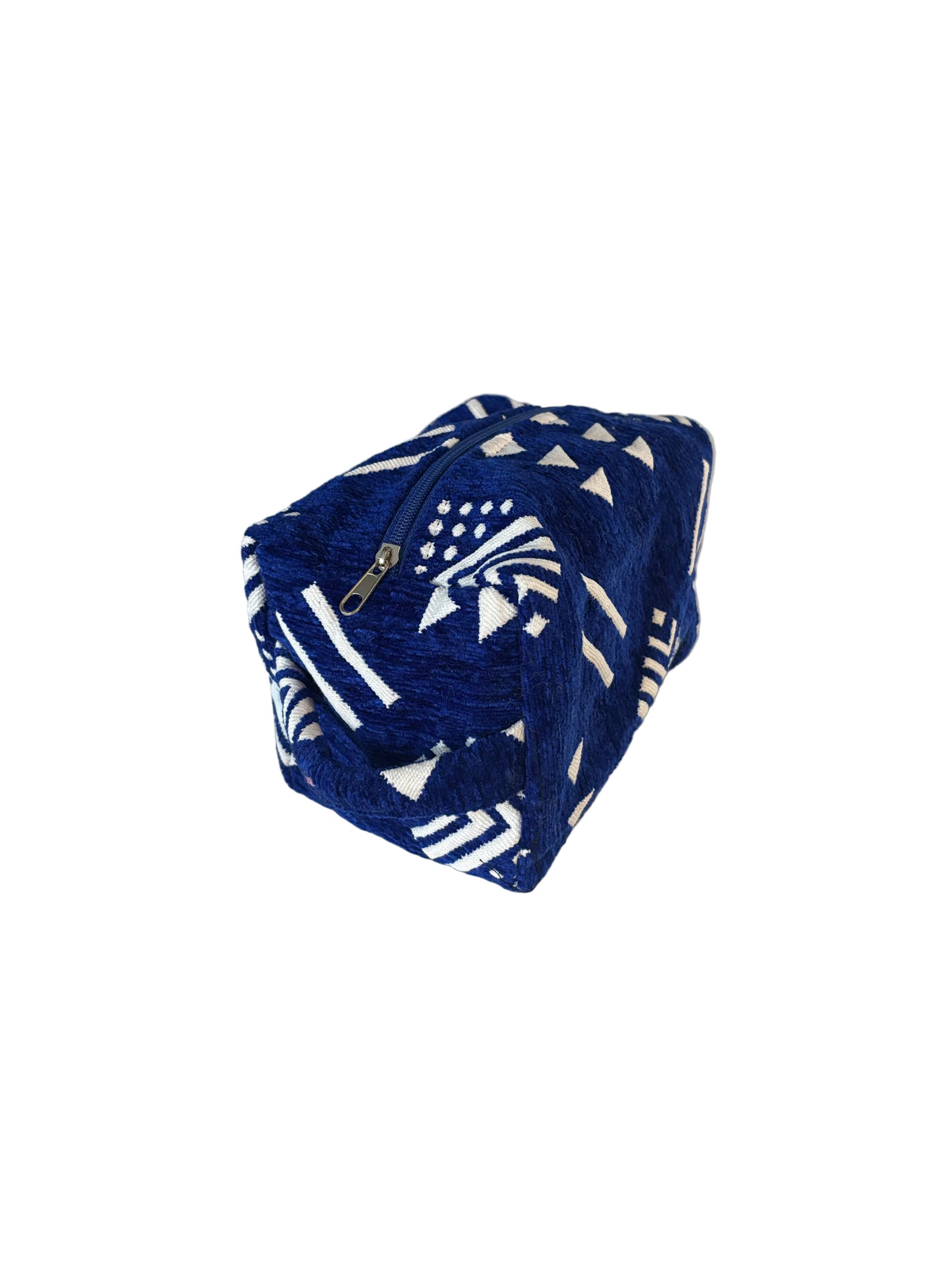Trousse de toilette en velours bleu et blanc, motifs zellige — artisanat marocain fait main
