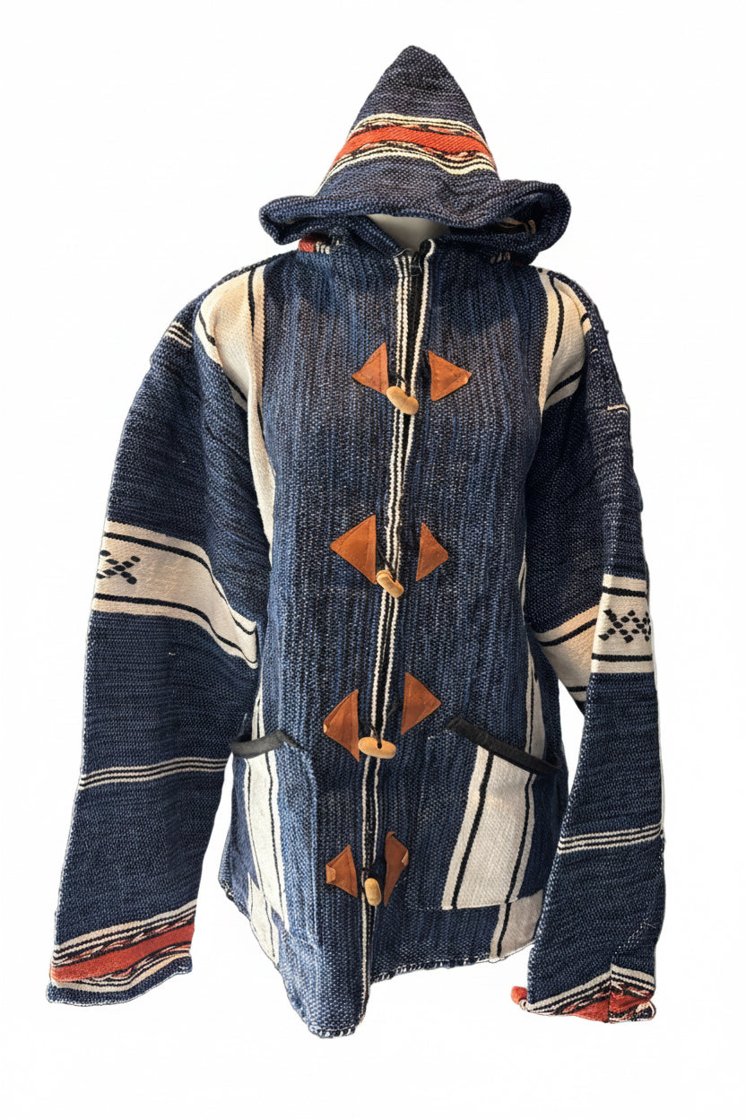 Veste berbère à capuche en laine tissée indigo et blanc — pièce unique artisanat marocain