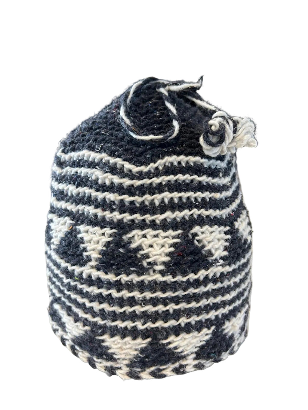Bonnet tricoté artisanal en laine blanc et gris — fait main au Maroc