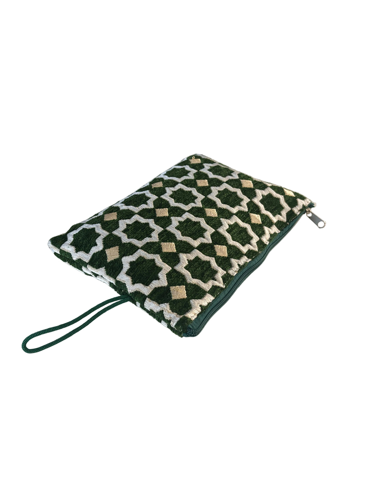 Pochette zippée brodée velours vert et blanc motifs marocains — fait main au Maroc