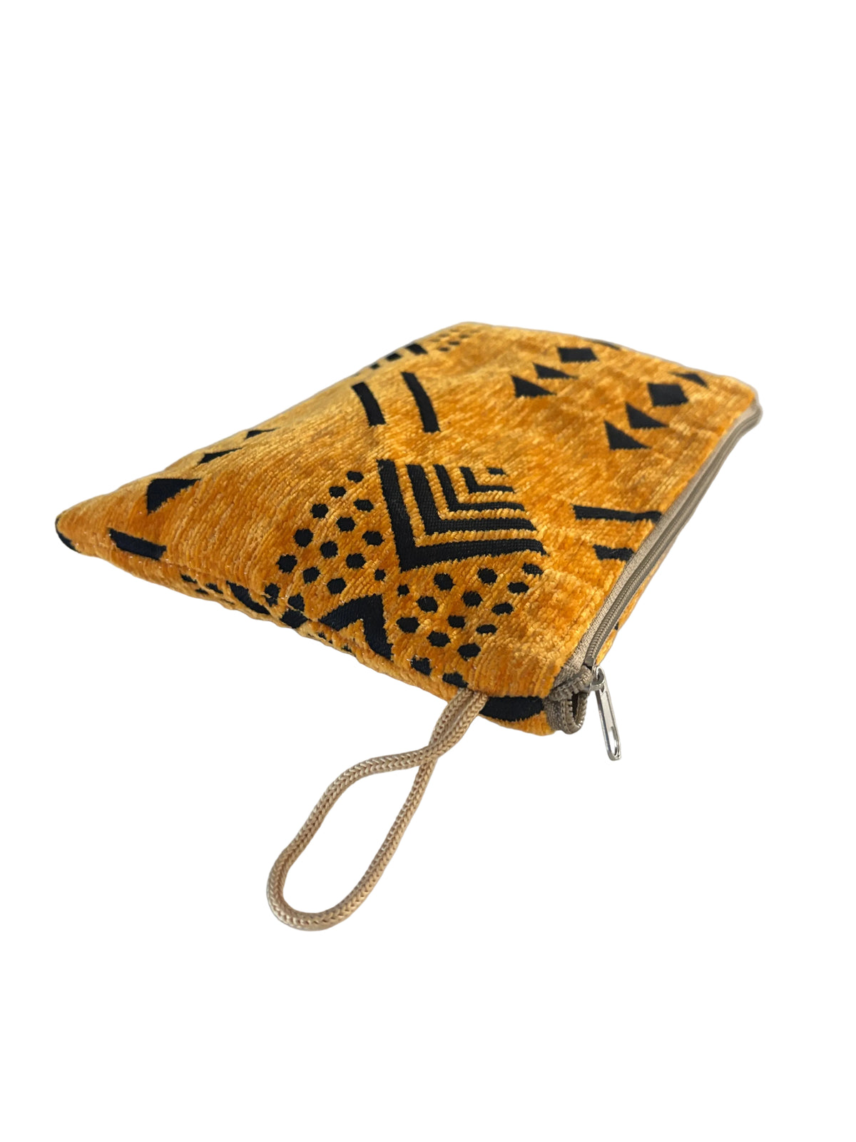 Pochette plate en ocre et noir, motifs berbères — artisanat marocain fait main