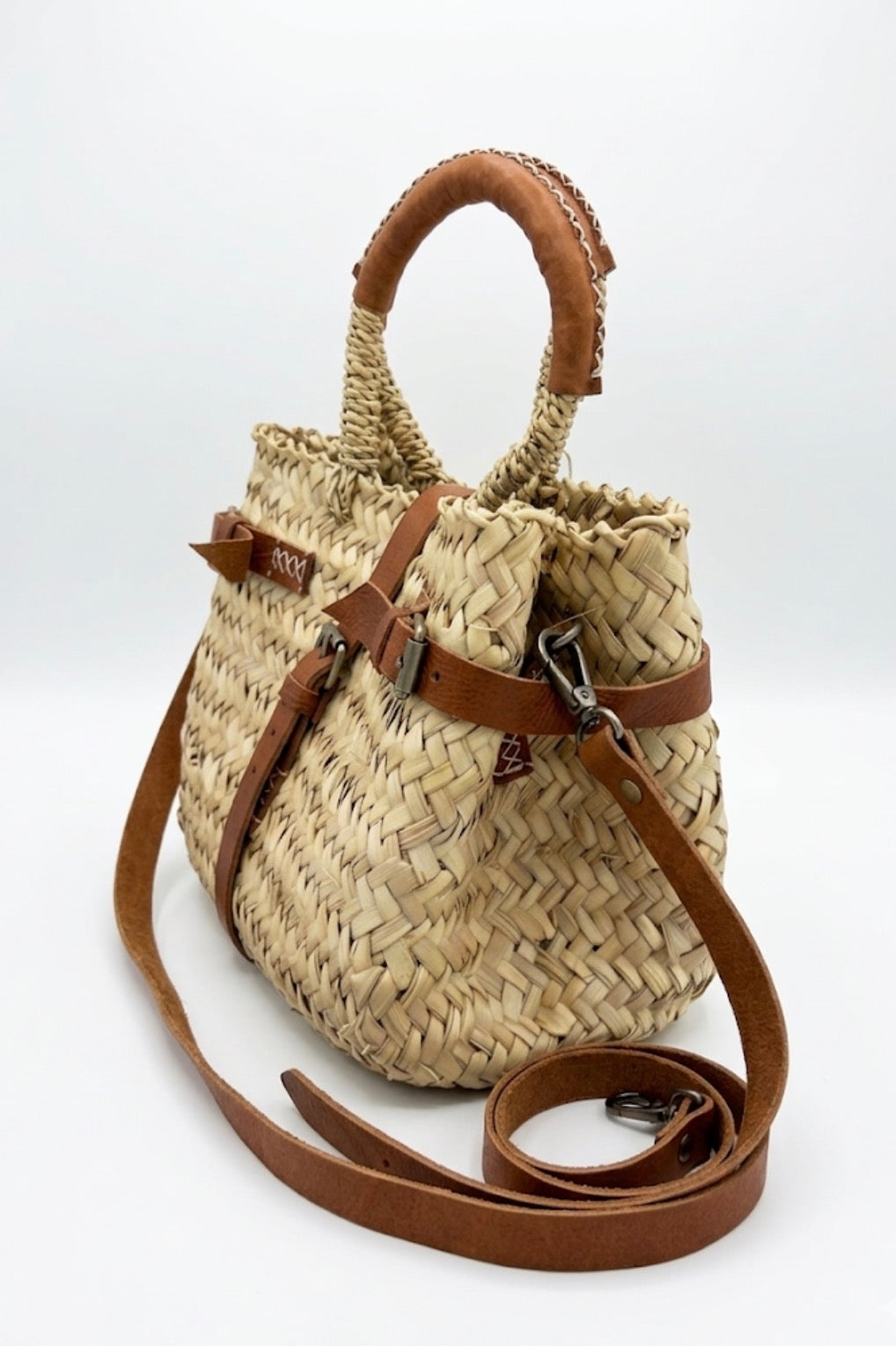 Sac à main artisanal marocain Selma — cuir naturel, pièce unique, fait main au Maroc