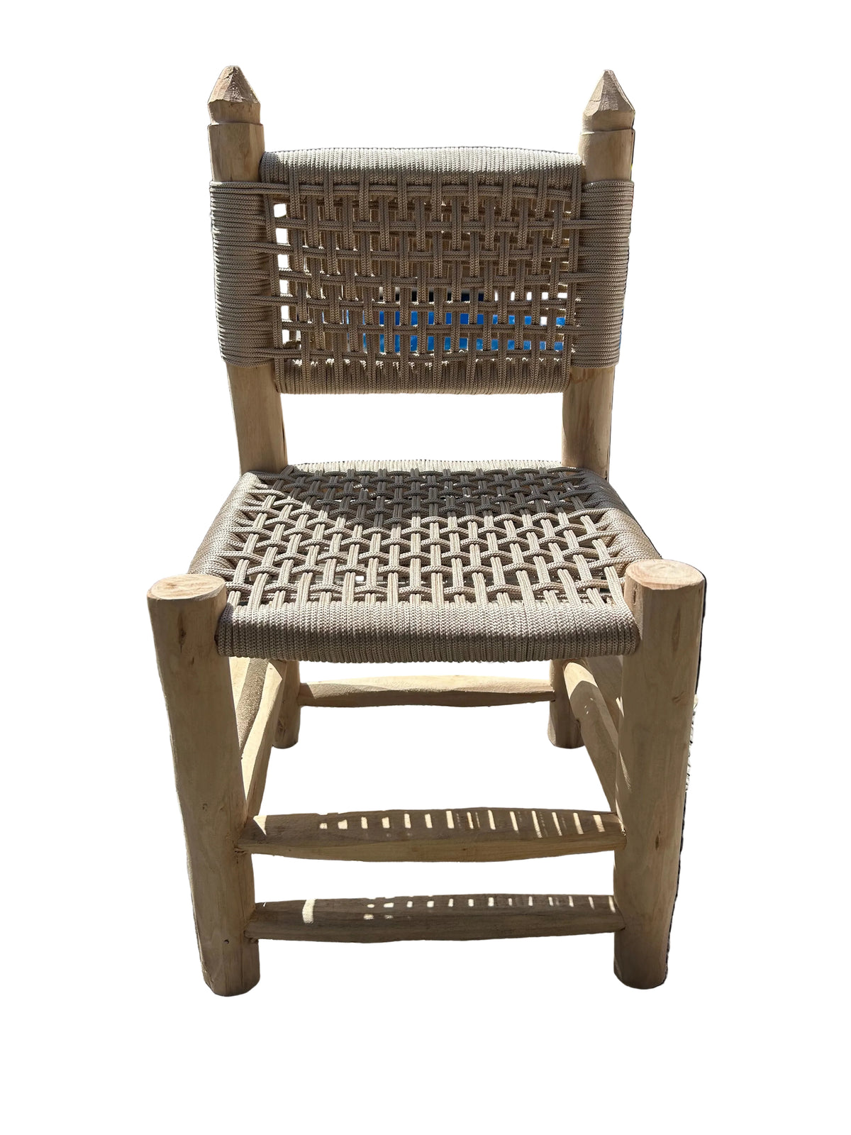 Chaise en bois d'eucalyptus et cordes de nylon — mobilier artisanal marocain fait main