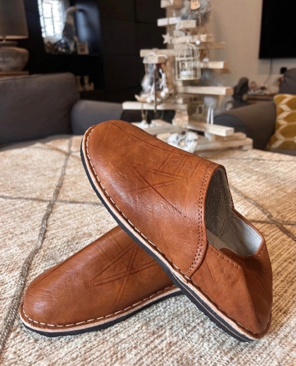 Babouche marocaine en cuir camel — chaussure artisanale fait main au Maroc