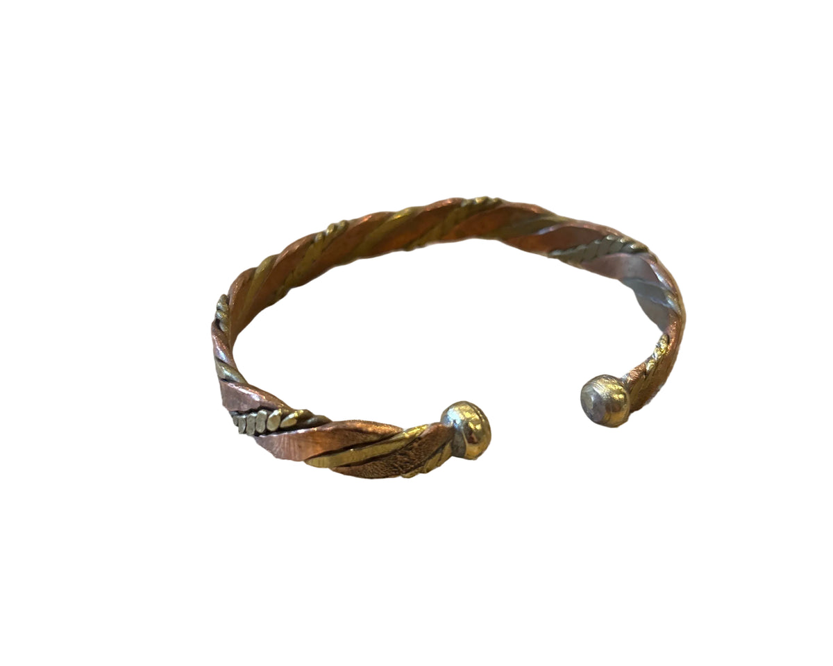 Bracelet en cuivre artisanal — soulage rhumatismes et douleurs articulaires — fait main Maroc