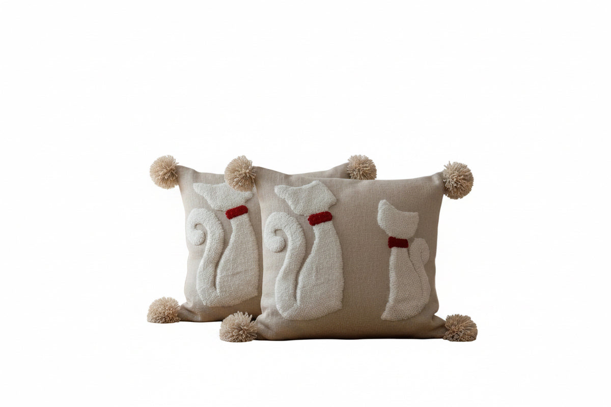 Lot de 2 housses de coussin chat en coton artisanal pompons — fait main Maroc