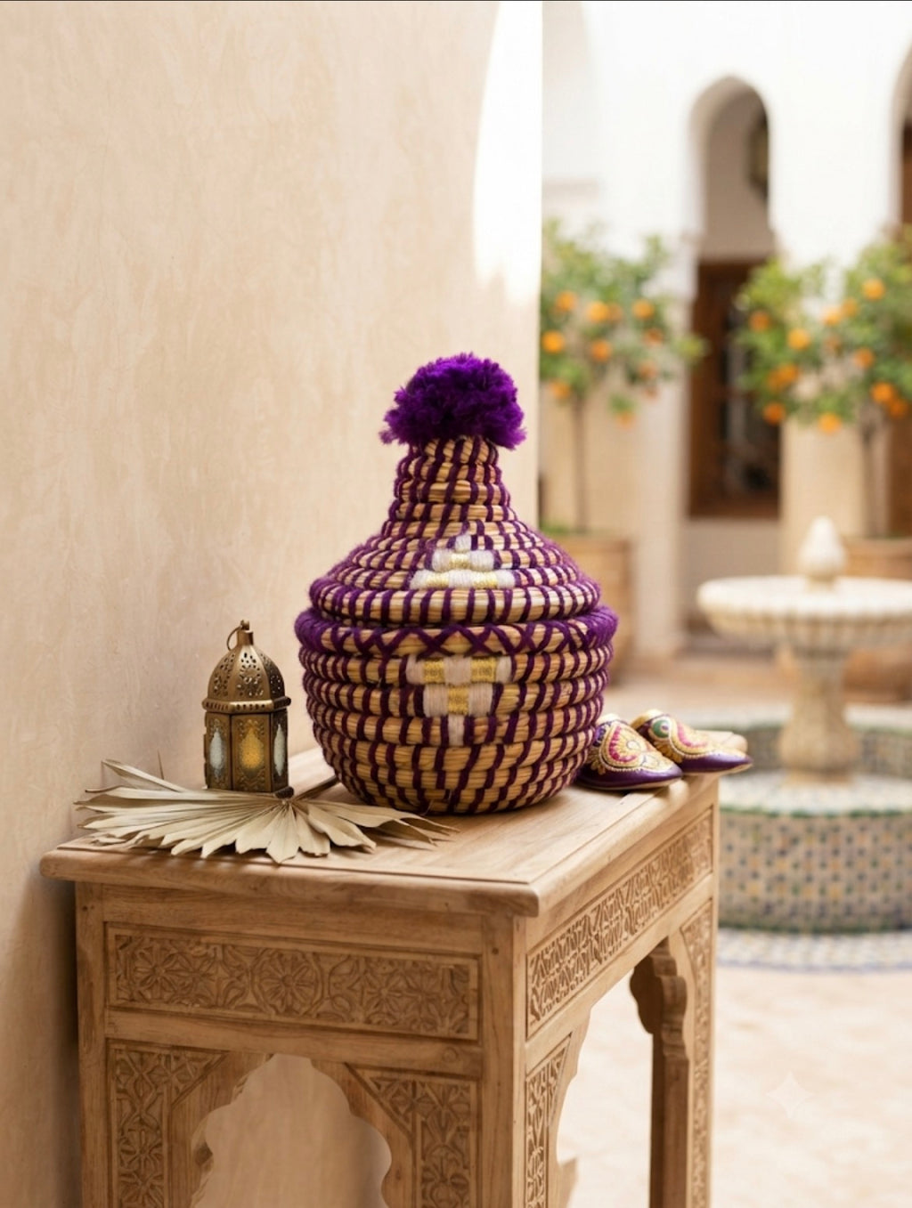 Panier berbère forme tajine – Pompon violet
