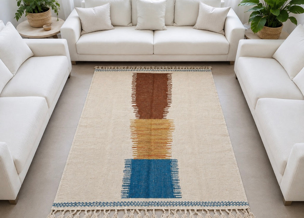 Tapis berbère géométrique ivoire terracotta et bleu cobalt — tissé main Maroc