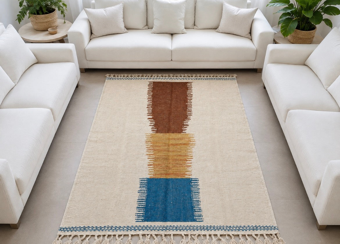 Tapis berbère géométrique ivoire terracotta et bleu cobalt — tissé main Maroc