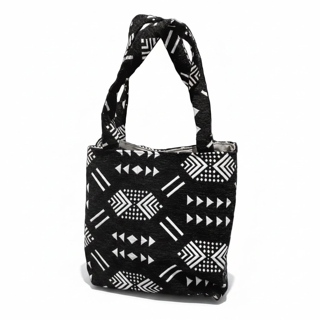 Tote bag en velours artisanal noir et blanc — fait main Maroc