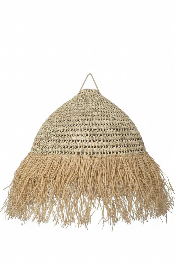 Suspension Nour tressée en doum et franges raphia — luminaire artisanal marocain, fait main au Maroc