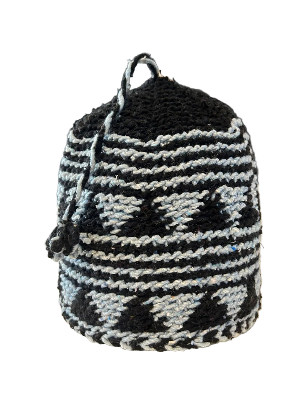 Bonnet tricoté artisanal en laine bleu ciel et noir — fait main au Maroc