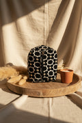 Trousse de toilette en velours noir et doré, motifs zellige — artisanat marocain fait main