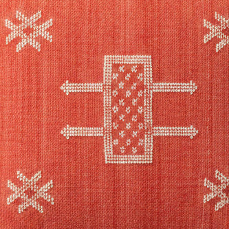 Housse de coussin Sabra rouge terracotta et blanc — soie de cactus artisanat marocain fait main