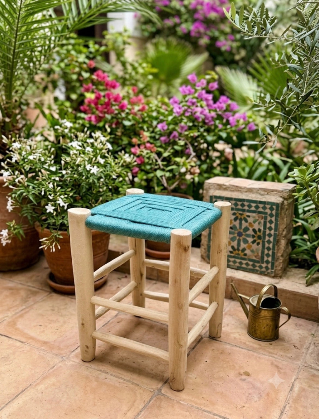 Tabouret en bois d'eucalyptus et cordes de nylon — mobilier artisanal marocain fait main