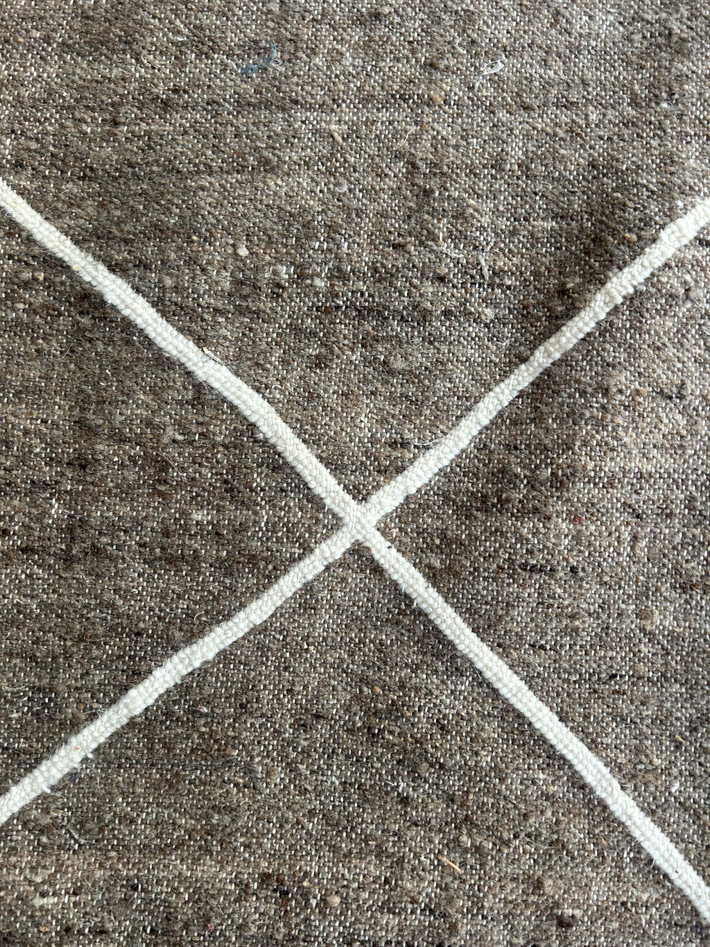 Tapis kilim berbère losanges naturels — 160 x 100 cm tissé main pièce unique Maroc