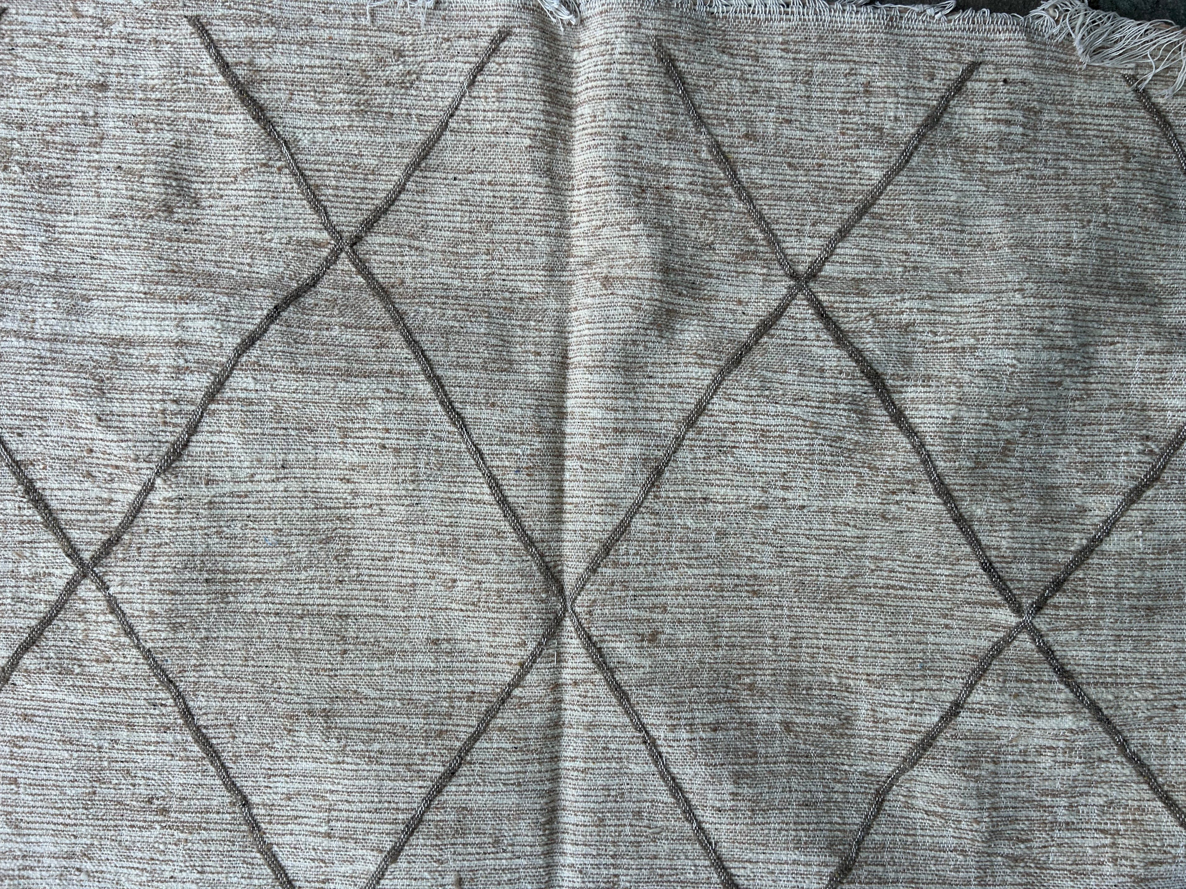 Tapis kilim berbère losanges naturels — 160 x 100 cm tissé main pièce unique Maroc