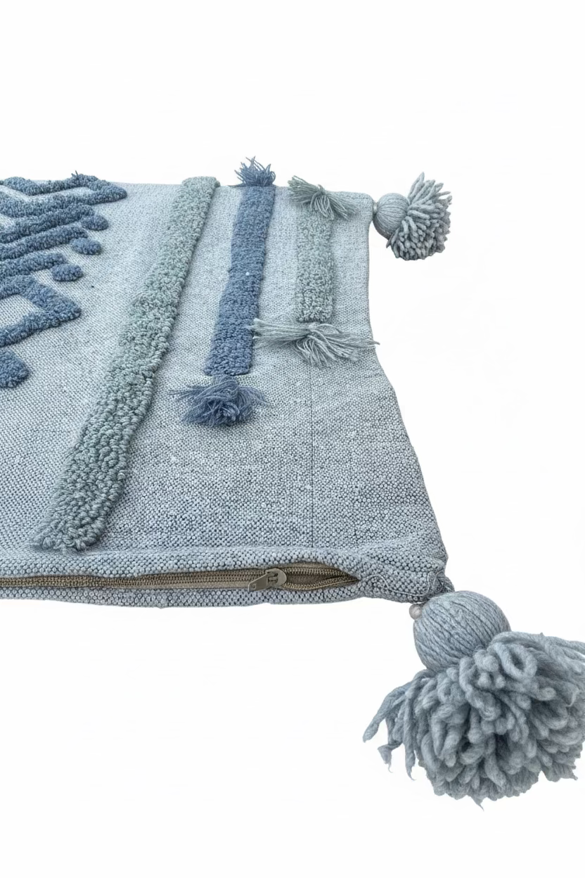 Housse de coussin tufted berbère bleu et gris — fait main au Maroc 50 x 50 cm