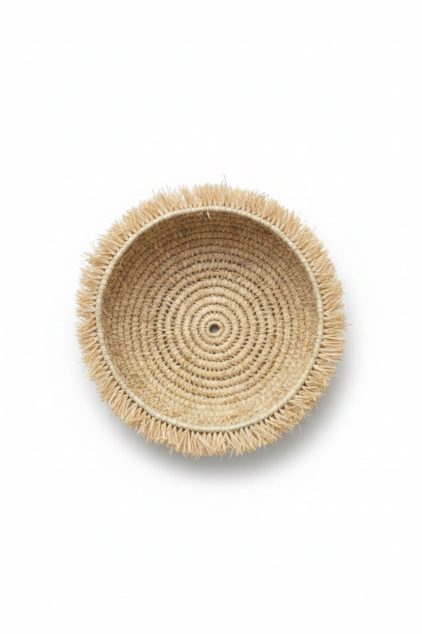 Suspension en raphia et fibres naturelles — luminaire artisanal marocain, fait main au Maroc