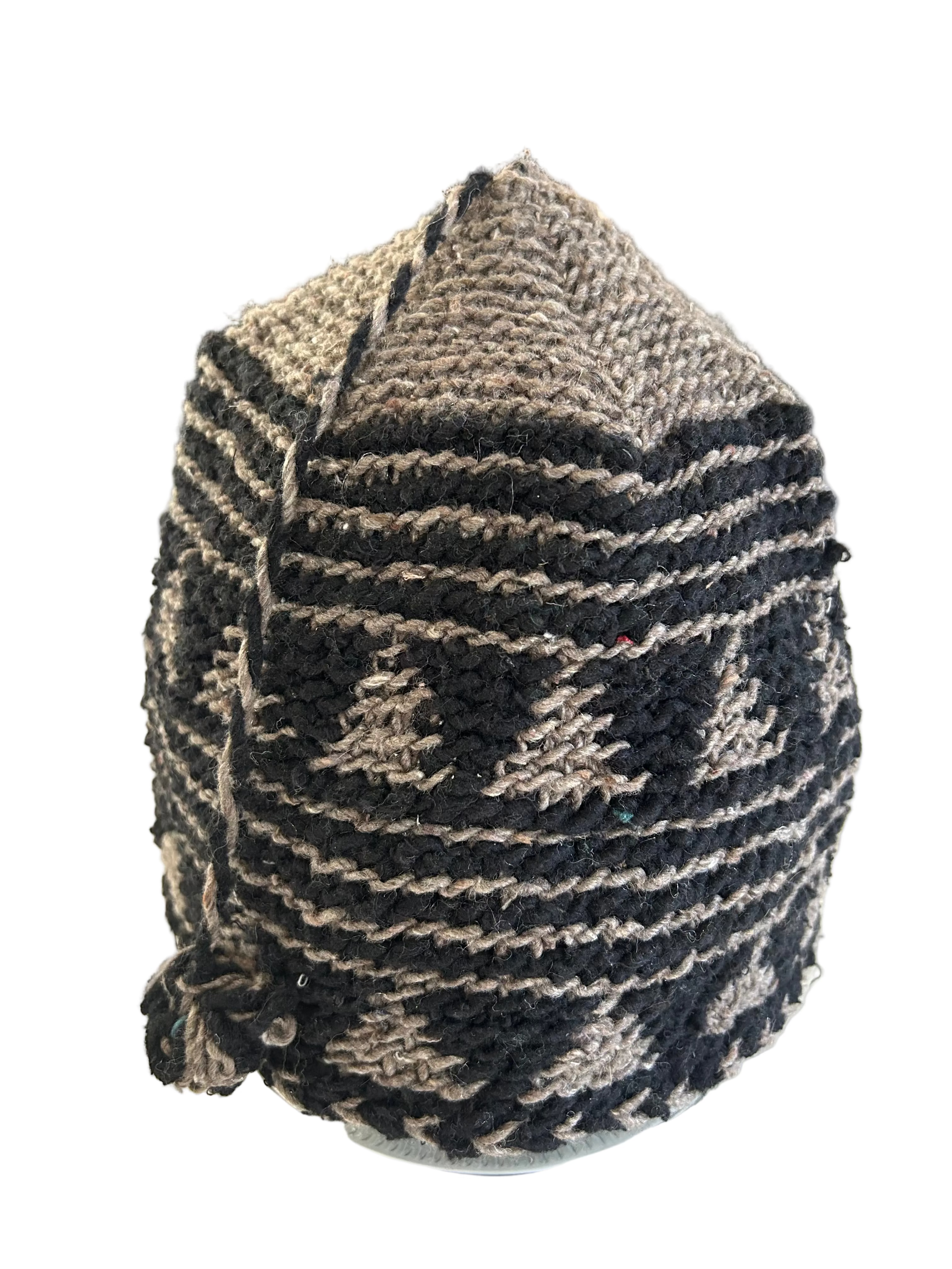 Bonnet tricoté artisanal en laine beige et noir — fait main au Maroc