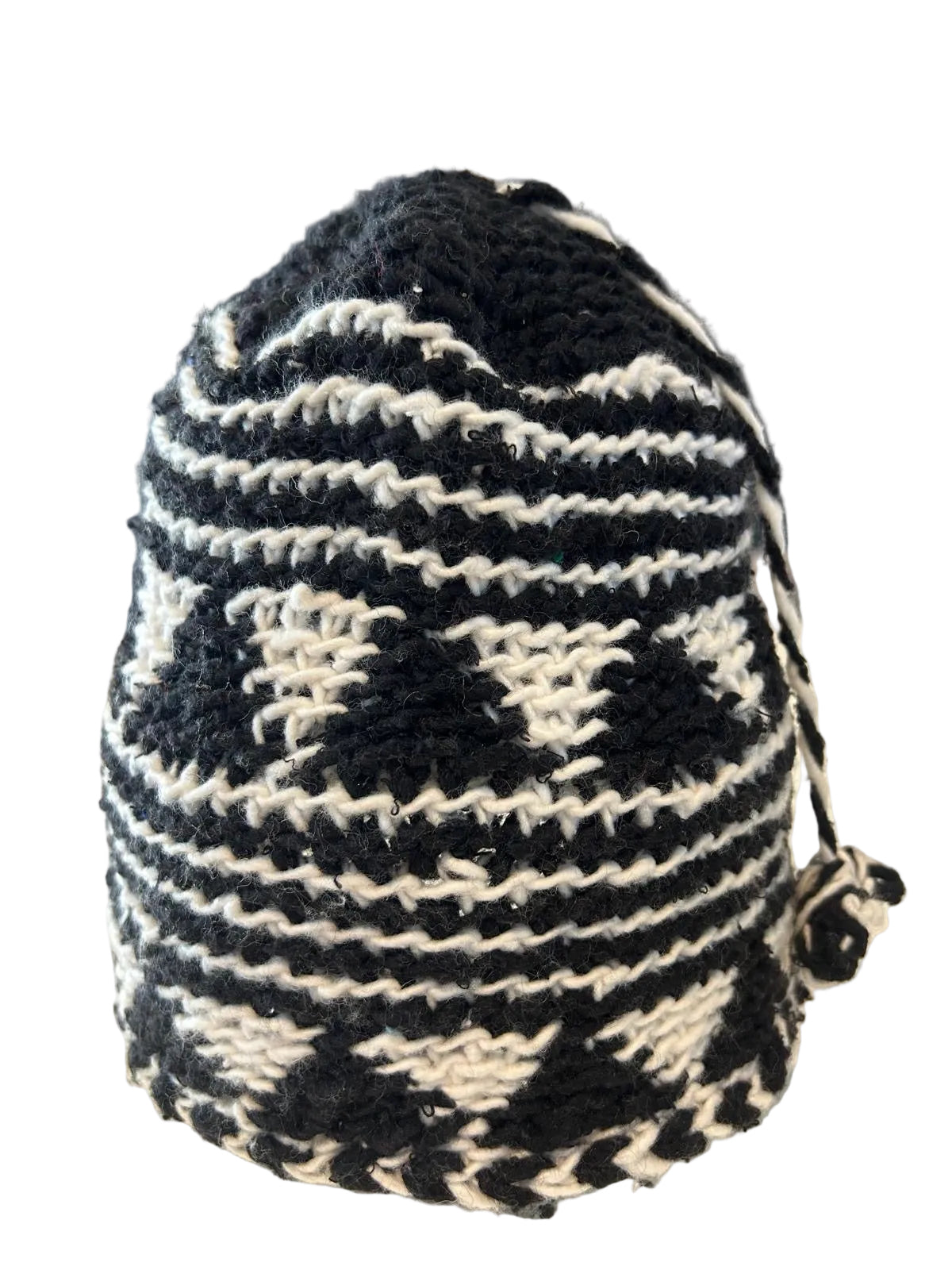 Bonnet tricoté artisanal en laine blanc et noir — fait main au Maroc
