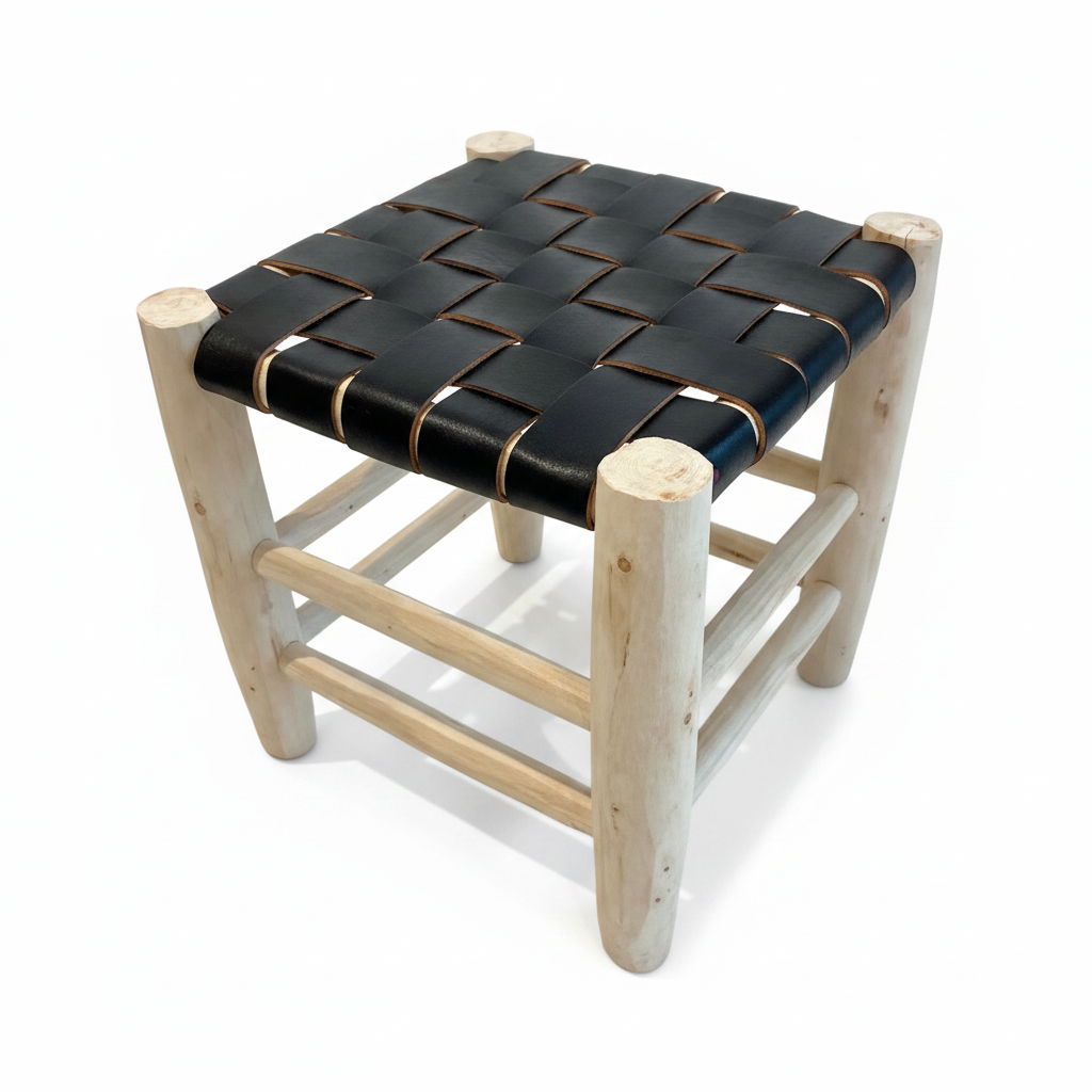 Tabouret en bois d'eucalyptus et cuir tressé — mobilier artisanal marocain fait main